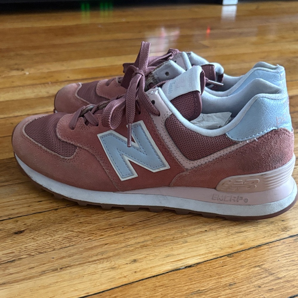 New Balance Rose Pink Suede & Mesh Casual Sneakers